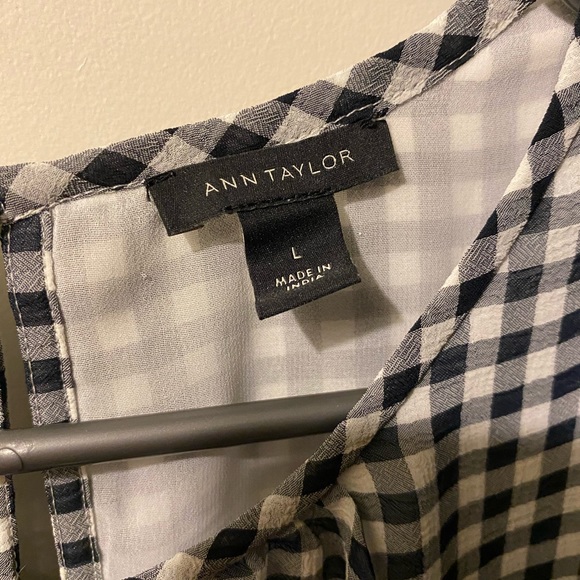 Ann taylor top sz 6/L - Picture 2 of 2